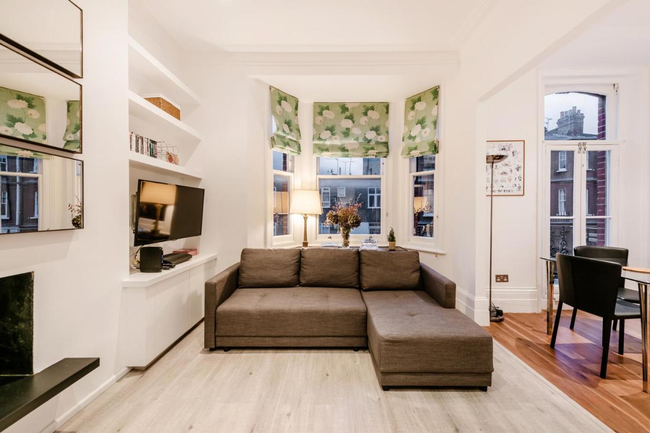Lovely 2 Bedroom Flat In The Heart Of Chelsea London Bagian luar foto