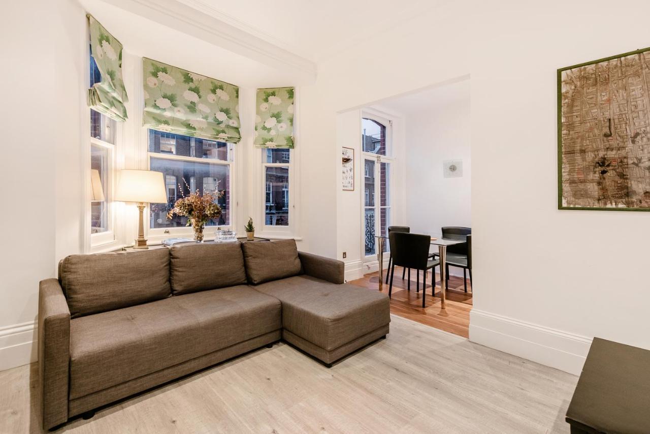 Lovely 2 Bedroom Flat In The Heart Of Chelsea London Bagian luar foto