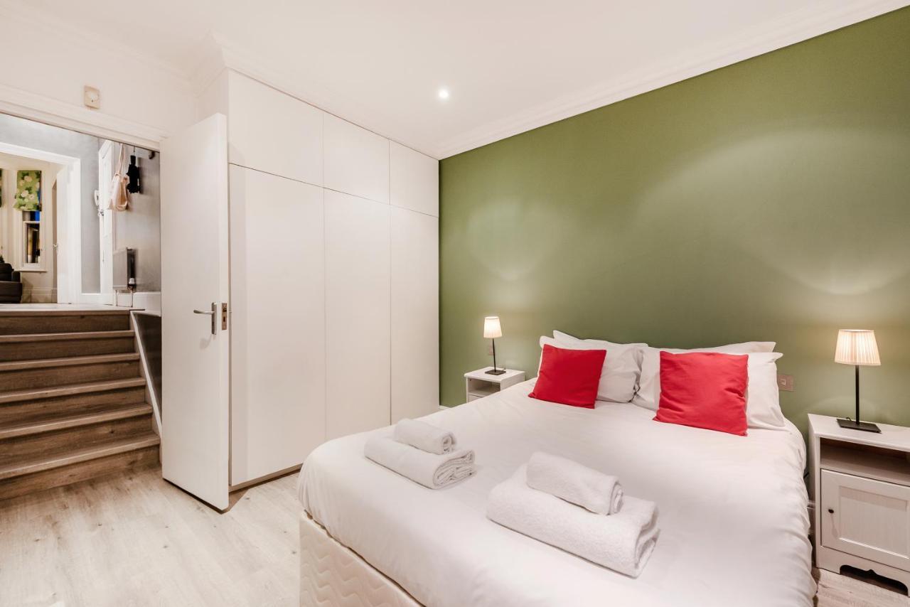 Lovely 2 Bedroom Flat In The Heart Of Chelsea London Bagian luar foto